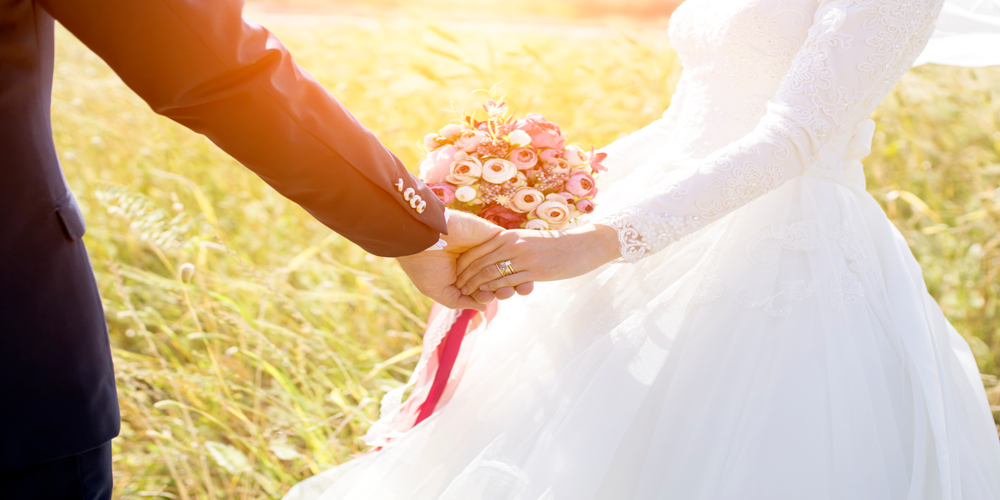 Read more about the article Guide to Planning Your Summer Wedding